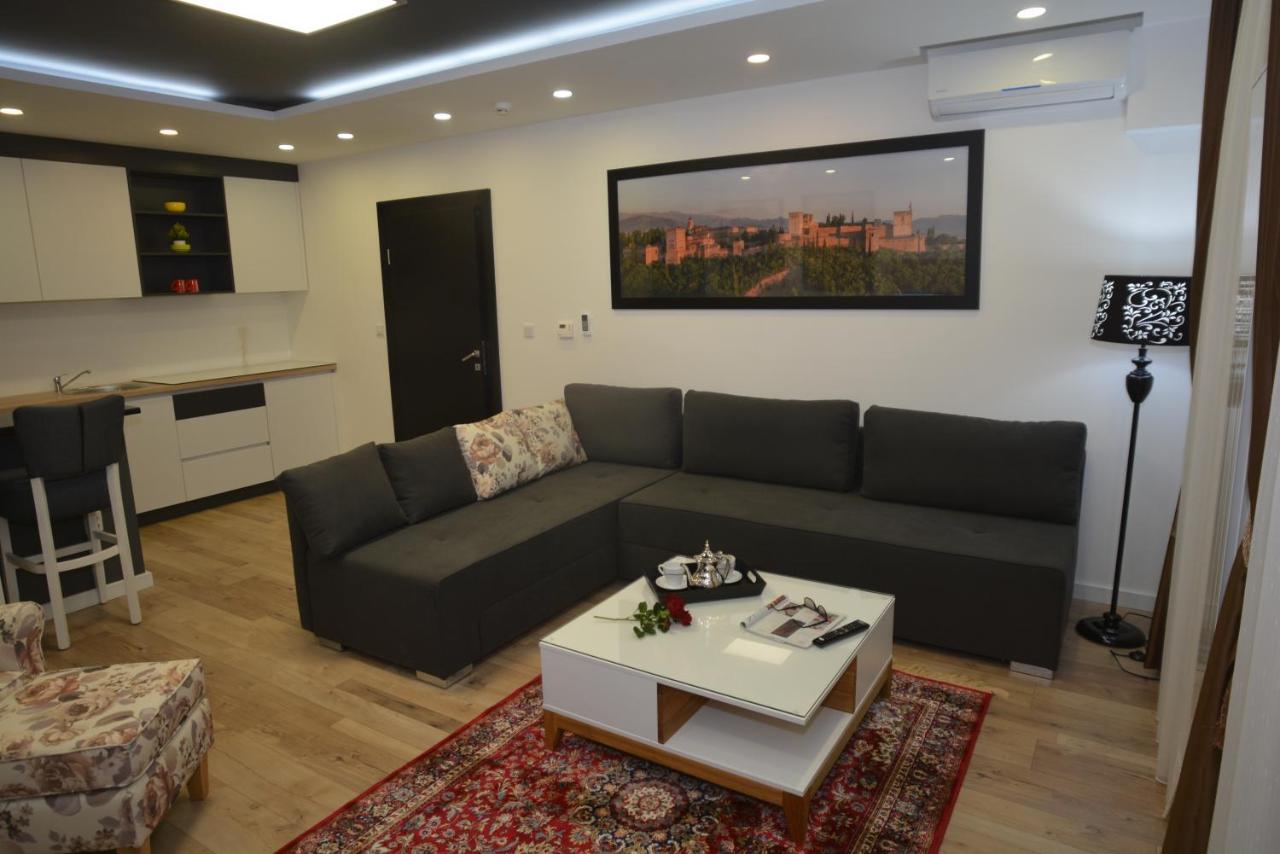 Apart Hotel Family Сараево Экстерьер фото
