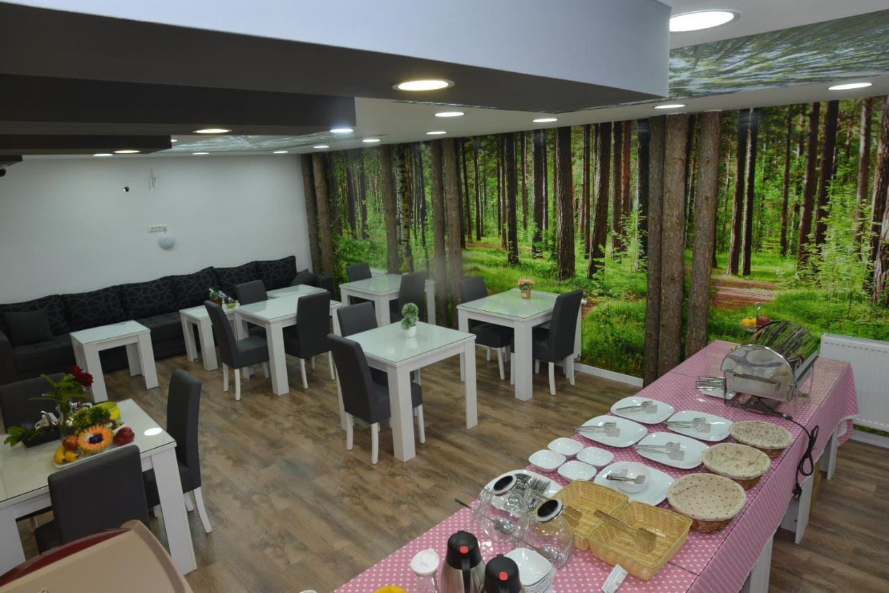 Apart Hotel Family Сараево Экстерьер фото