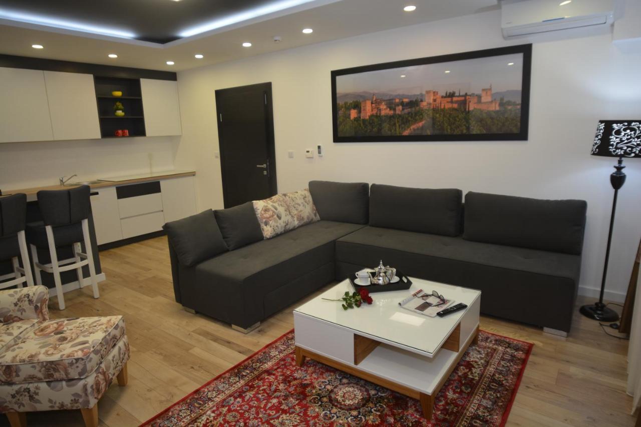 Apart Hotel Family Сараево Экстерьер фото