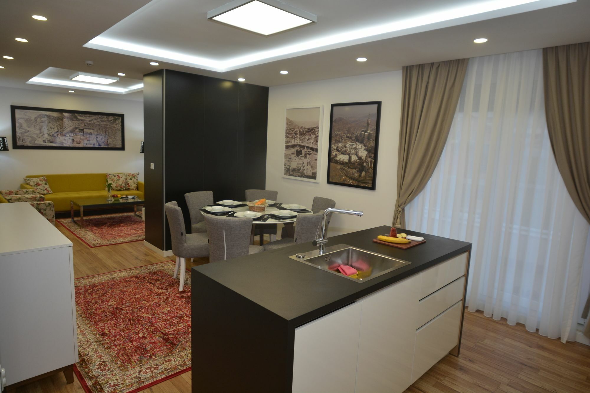 Apart Hotel Family Сараево Экстерьер фото