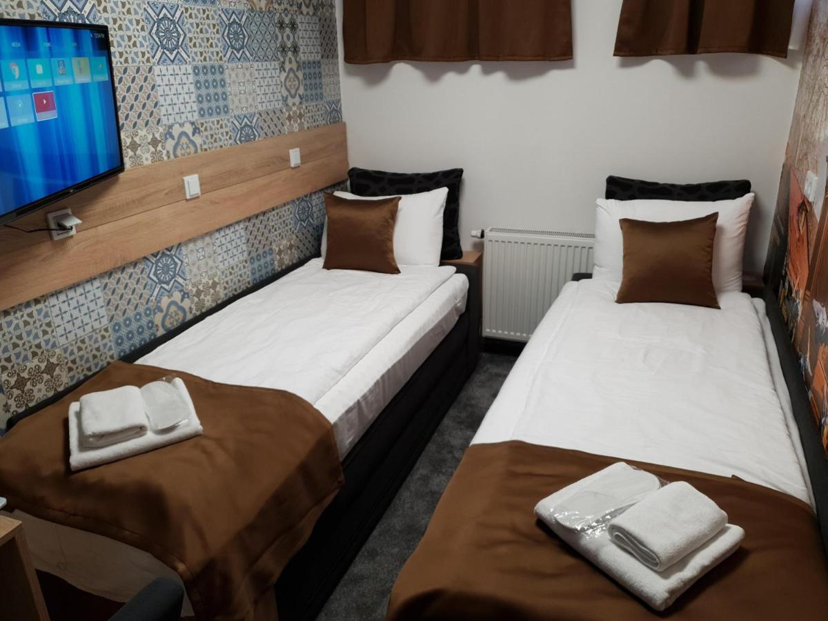Apart Hotel Family Сараево Экстерьер фото